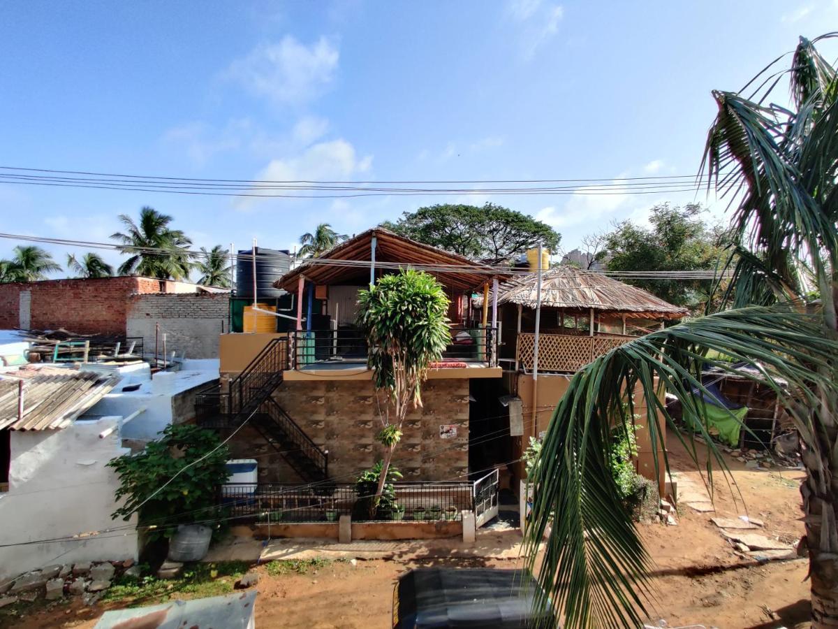 Is Well Homestay Hampi